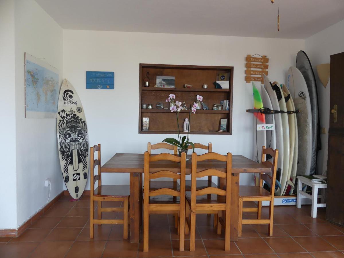 Warung Hotel Лахарес Екстериор снимка