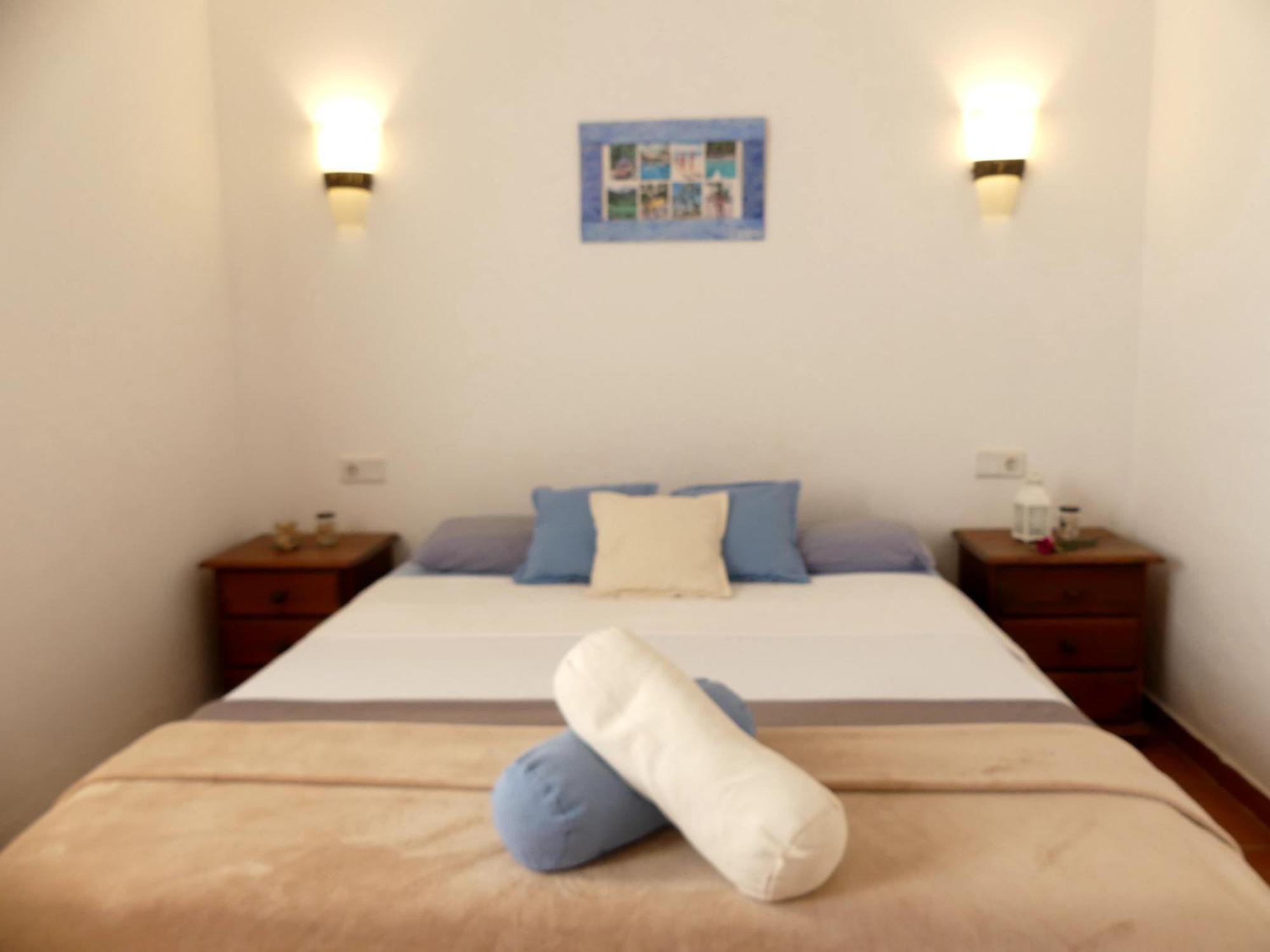 Warung Hotel Лахарес Екстериор снимка
