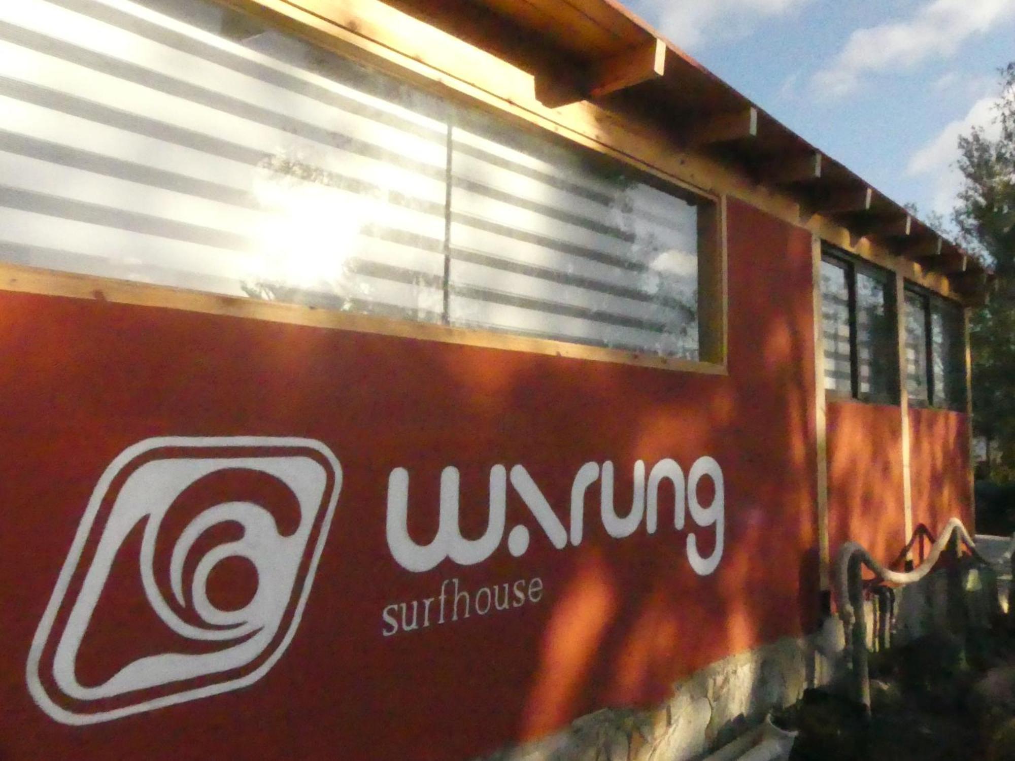 Warung Hotel Лахарес Екстериор снимка