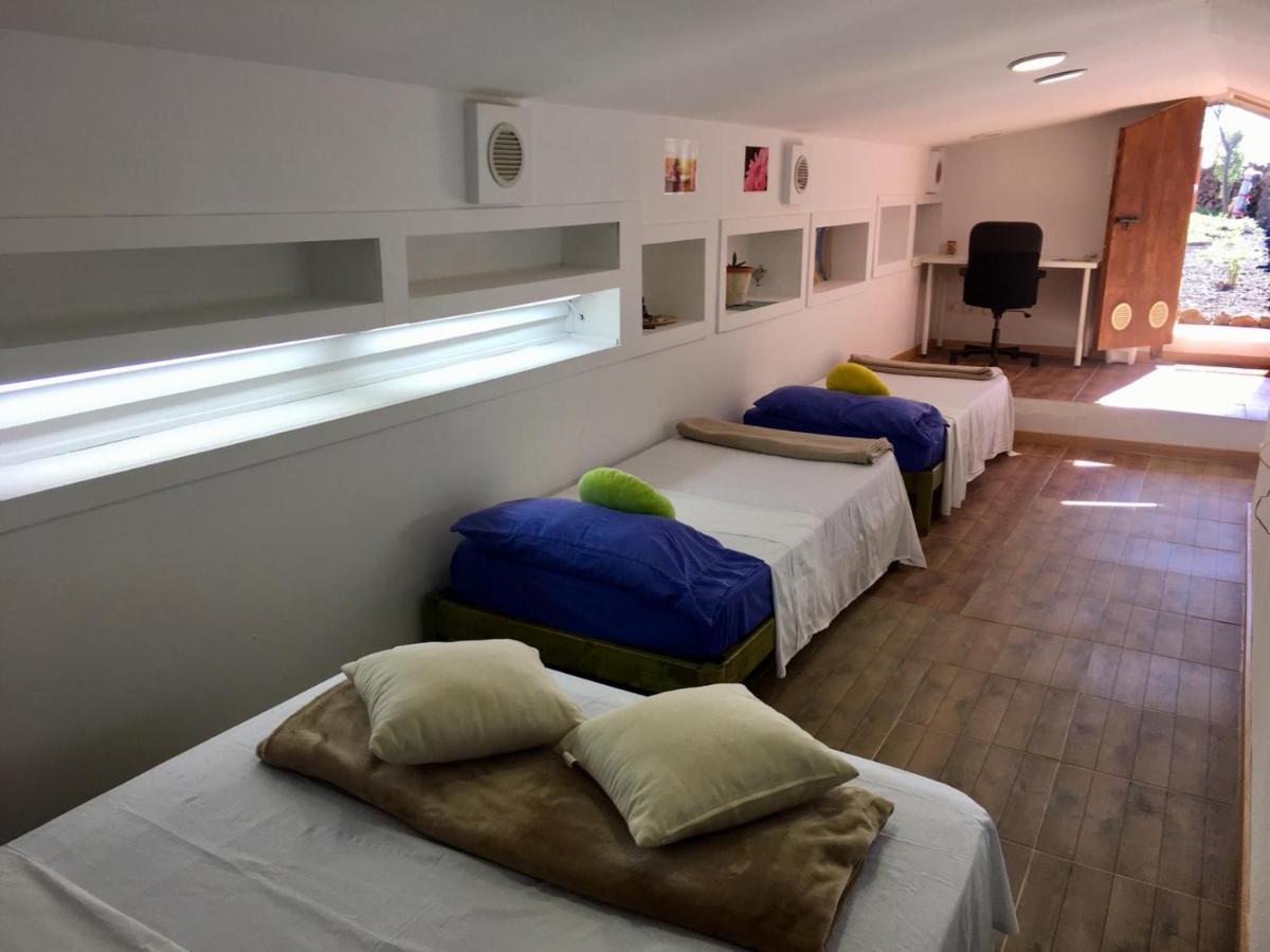 Warung Hotel Лахарес Екстериор снимка
